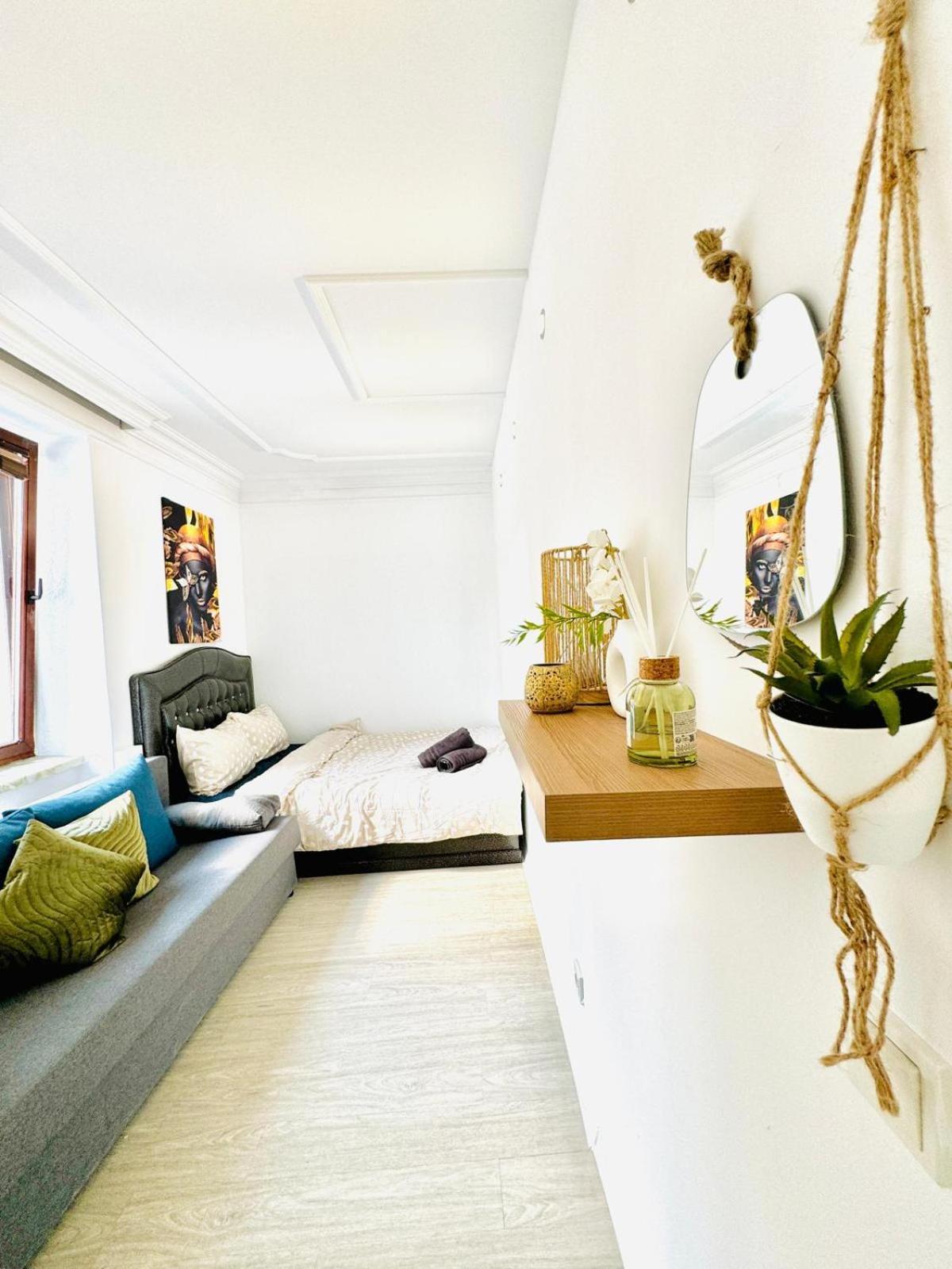 Very Spacious For Up To 7p With Great Location Apartamento